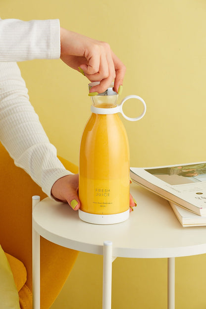 Beauty Bloom Studios™ Blender Bottle